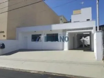 Casa com 4 Quartos à venda, 250m² no Cidade Jardim, São Carlos