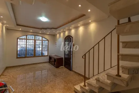 Casa com 3 Quartos para alugar, 250m² no Jardim Vila Formosa, São Paulo