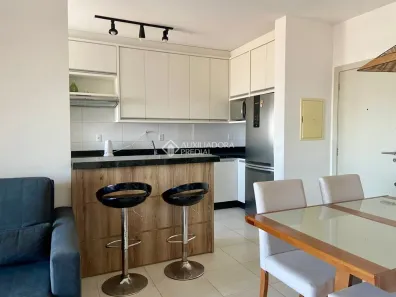 Apartamento com 2 Quartos para alugar, 63m² no Capoeiras, Florianópolis