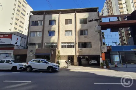Apartamento com 3 Quartos para alugar, 93m² no Centro, Florianópolis