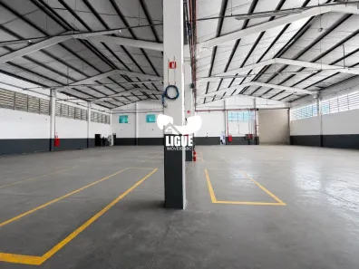 Galpão/Depósito/Armazém para alugar, 1300m² no Sertãozinho, Mauá