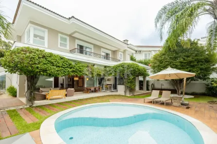 Casa de Condomínio com 4 Quartos para alugar, 490m² no Tamboré, Santana de Parnaíba