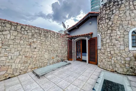 Sobrado com 3 Quartos para alugar, 100m² no Vila Bertioga, São Paulo
