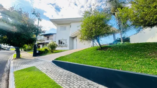 Casa de Condomínio com 3 Quartos para alugar, 295m² no Chácaras Alpina, Valinhos