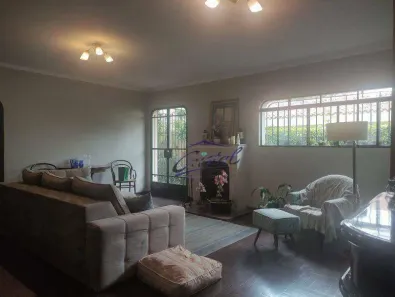 Casa com 3 Quartos à venda, 220m² no Vila Pirajussara, São Paulo