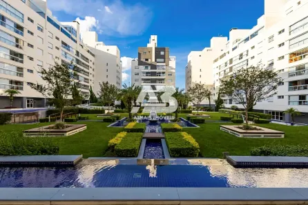 Apartamento com 4 Quartos à venda, 193m² no Água Verde, Curitiba