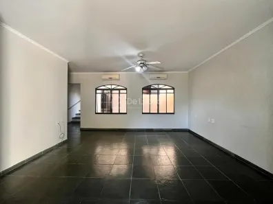 Sobrado com 3 Quartos à venda, 378m² no Parque São Quirino, Campinas