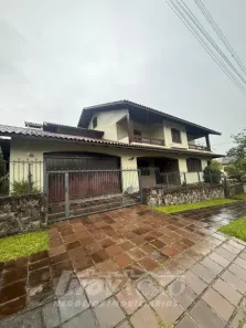 Casa com 7 Quartos para alugar, 302m² no Vila Verde, Caxias do Sul