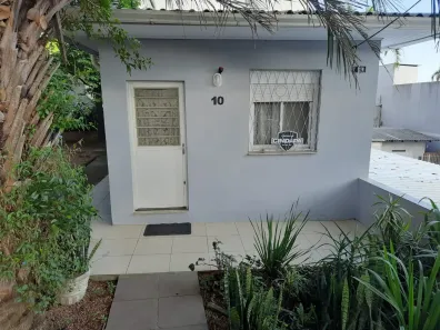 Casa com 2 Quartos para alugar, 74m² no Teresópolis, Porto Alegre