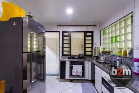 Sobrado com 5 Quartos à venda, 248m² no Vila Yolanda, Osasco
