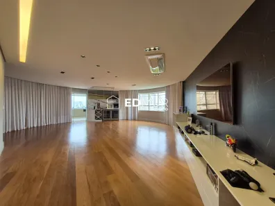 Apartamento com 4 Quartos para alugar, 232m² no Vila Assunção, Santo André