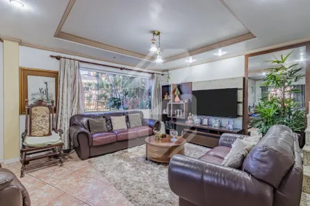 Sobrado com 3 Quartos à venda, 350m² no Diva Lessa de Jesus, Gravataí