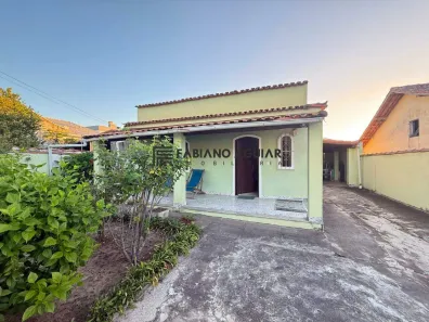 Casa com 2 Quartos à venda, 101m² no Vila Capri, Araruama