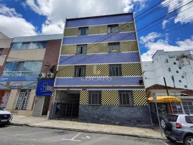 Apartamento com 2 Quartos para alugar, 70m² no Santa Terezinha, Juiz de Fora
