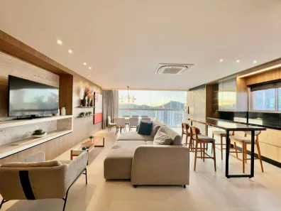 Apartamento com 3 Quartos para alugar, 139m² no Centro, Balneário Camboriú