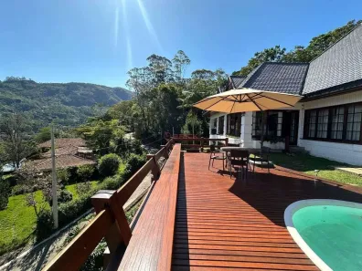 Casa de Condomínio com 4 Quartos à venda, 637m² no Parque do Imbui, Teresópolis