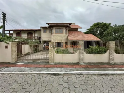 Casa com 4 Quartos à venda, 217m² no Campeche, Florianópolis