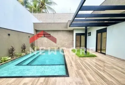 Sobrado com 4 Quartos à venda, 255m² no Jardim Michelangelo, Maringá