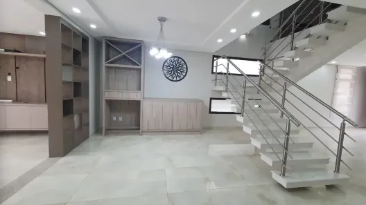 Casa de Condomínio com 3 Quartos para venda ou aluguel, 334m² no Swiss Park, Campinas
