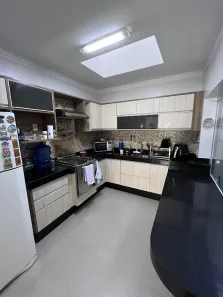 Sobrado com 2 Quartos à venda, 134m² no Vila Bertioga, São Paulo