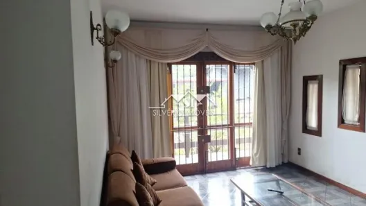 Casa com 3 Quartos à venda, 270m² no Quissama, Petrópolis