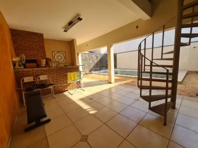 Casa com 4 Quartos à venda, 418m² no Jardim América, Bauru