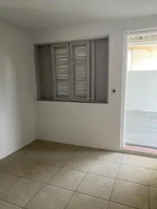 Casa com 2 Quartos para alugar, 60m² no Jardim Cláudio, Cotia