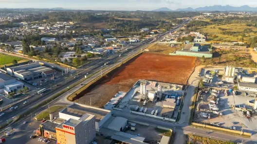 Lote/Terreno à venda, 30000000m² no Mauá, Colombo