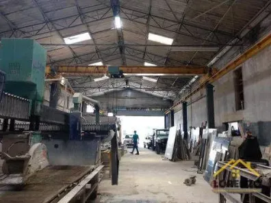 Galpão/Depósito/Armazém à venda, 643m² no Vila Gilda, Santo André