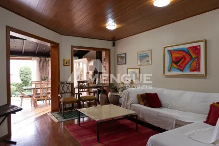 Casa com 3 Quartos à venda, 220m² no Jardim Sabará, Porto Alegre