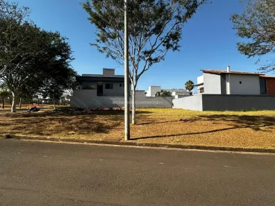 Lote/Terreno à venda, 389m² no Estância dos Ipês, Uberaba