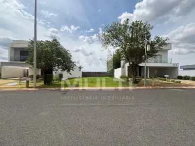 Lote/Terreno com 1 Quarto à venda, 11m² no Jardim Sul, Uberlândia