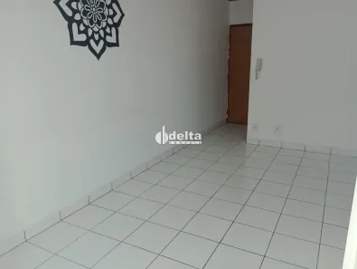 Apartamento com 3 Quartos à venda, 69m² no Segismundo Pereira, Uberlândia
