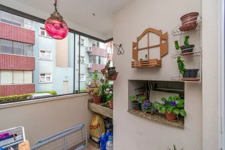Apartamento com 2 Quartos à venda, 67m² no Jardim Itu, Porto Alegre