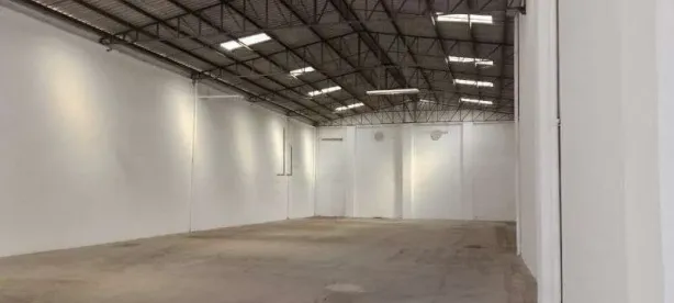Galpão/Depósito/Armazém para alugar, 448m² no Floresta, Porto Alegre