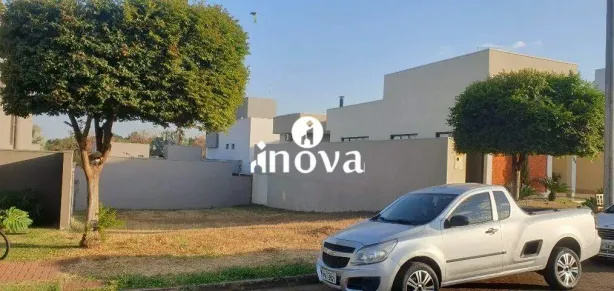 Lote/Terreno à venda, 300m² no Estância dos Ipês, Uberaba