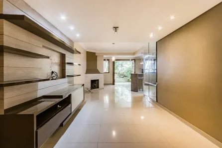 Casa com 4 Quartos à venda, 225m² no Chácara das Pedras, Porto Alegre