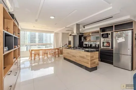 Apartamento com 3 Quartos para alugar, 110m² no Pioneiros, Balneário Camboriú