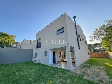 Casa de Condomínio com 3 Quartos à venda, 198m² no Vila Santista, Atibaia