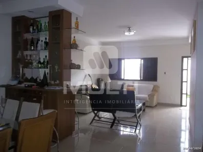 Casa com 4 Quartos à venda, 438m² no Tibery, Uberlândia