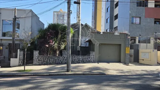 Imóvel Comercial com 3 Quartos à venda, 280m² no Mercês, Curitiba