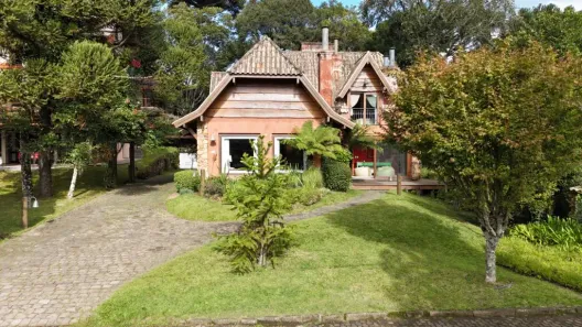 Casa com 3 Quartos à venda, 260m² no Centro, Gramado