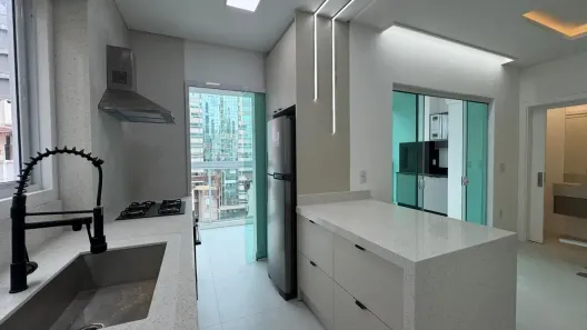 Apartamento com 3 Quartos à venda, 118m² no Meia Praia, Itapema