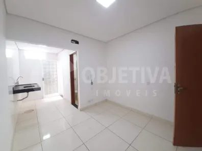 Apartamento com 1 Quarto para alugar, 15m² no Martins, Uberlândia