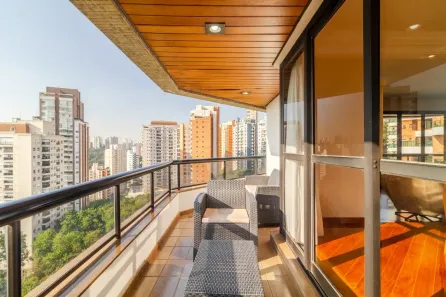 Apartamento com 4 Quartos à venda, 244m² no Vila Suzana, São Paulo