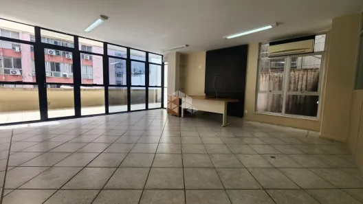 Sala Comercial à venda, 95m² no Centro, Florianópolis