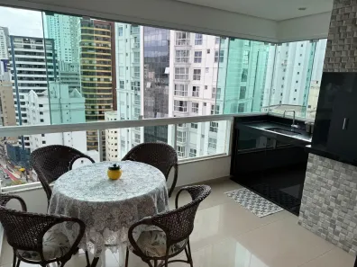 Apartamento com 3 Quartos para alugar, 110m² no Centro, Balneário Camboriú