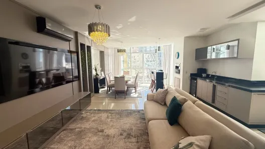 Apartamento com 3 Quartos para alugar, 239m² no Centro, Balneário Camboriú
