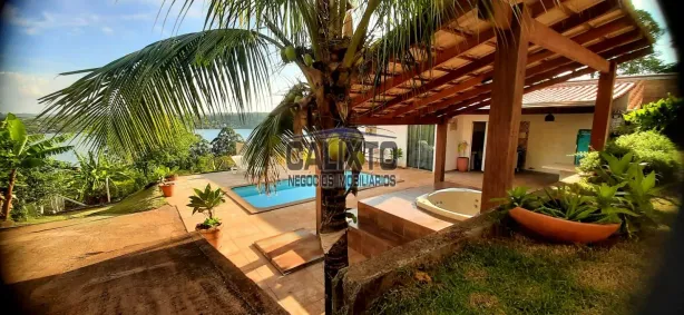 Fazenda/Sítio com 4 Quartos à venda, 250m² no Centro, Uberlândia