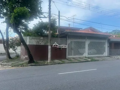Casa com 3 Quartos à venda, 206m² no Parque Itamarati, Jacareí